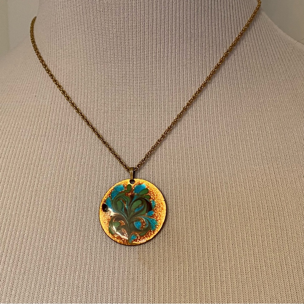 INGA CARLSON NECKLACE ENAMEL COPPER PENDANT 1960s MODERNIST GOLD FILLED CHAIN